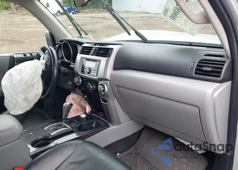 2010 Toyota 4Runner Sr5 V6 из США, поврежденный, VIN JTEBU5JR0A5011121